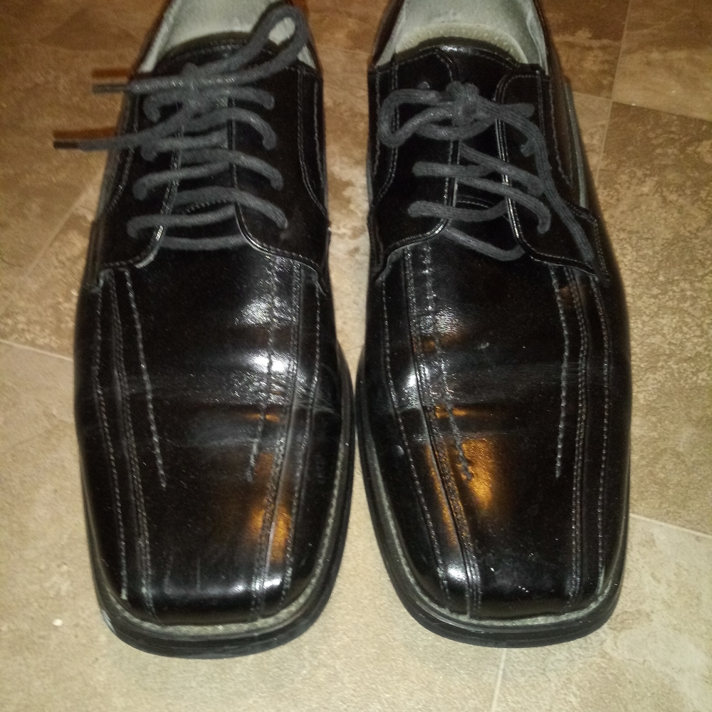 Stacy Adams dress shoes